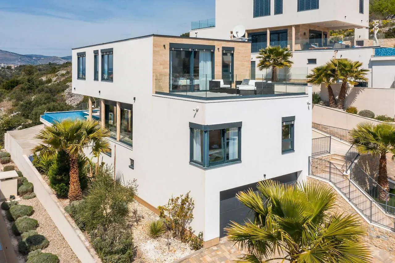 Luxury Villa Black Pearl With Pool Trogir Croatia