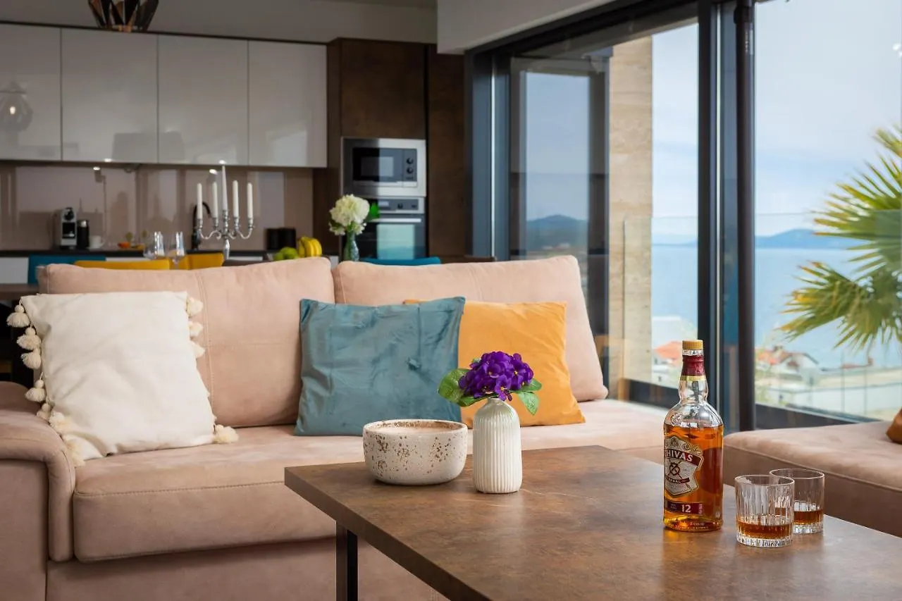 Luxury Villa Black Pearl With Pool Trogir