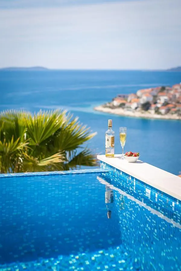 Luxury Villa Black Pearl With Pool Trogir 0*,  Croatia