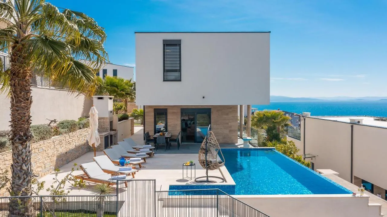 Luxury Villa Black Pearl With Pool Trogir Kroatien