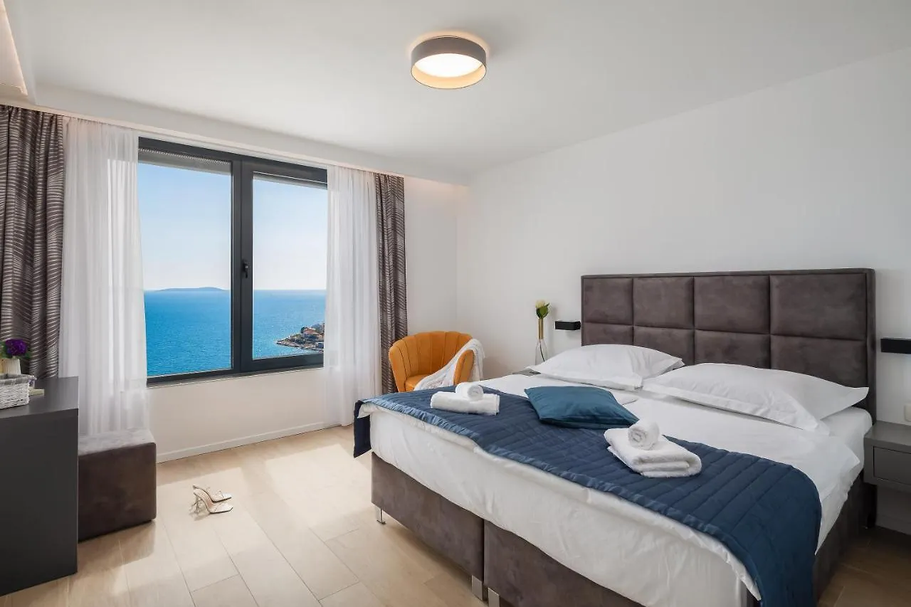 Luxury Villa Black Pearl With Pool Trogir Kroatien